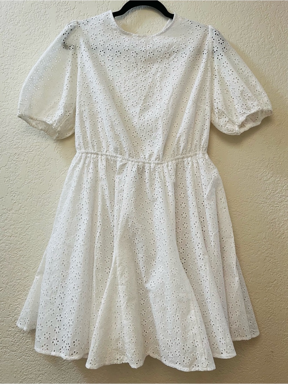 Forever 21 White Eyelet Puff Sleeve Midi Dress - Picture 2 of 11
